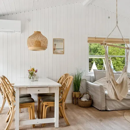 Rodby, Bredfjed Naer Lalandia 度假居 *